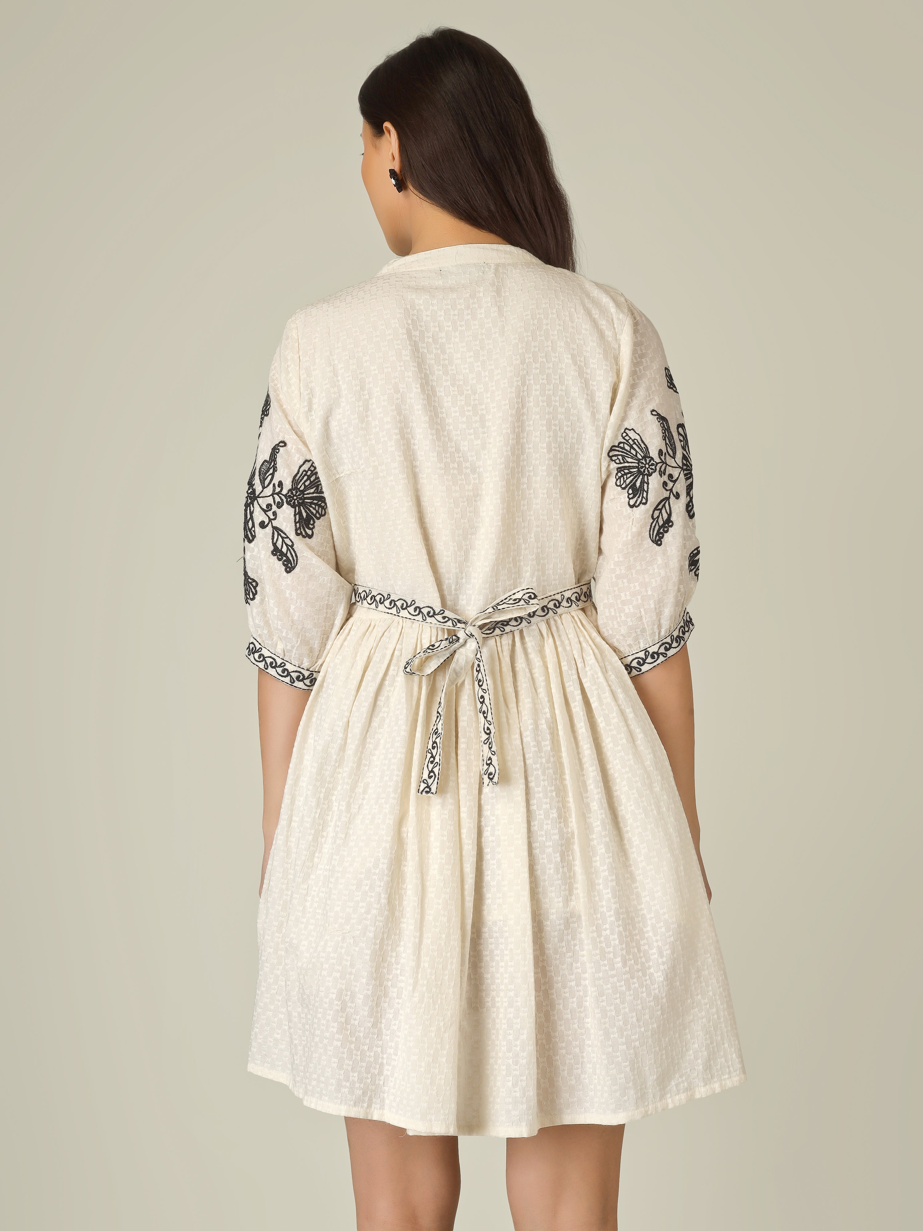 Threaded Noir Kurti