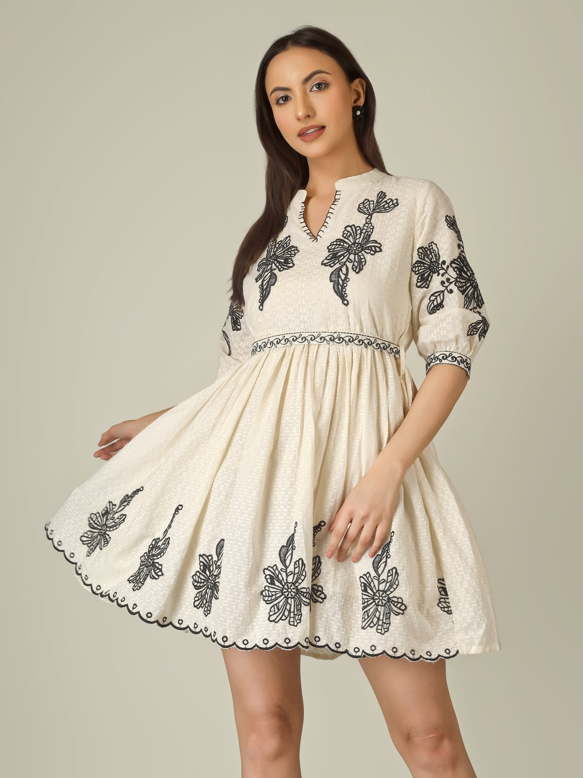 Threaded Noir Kurti