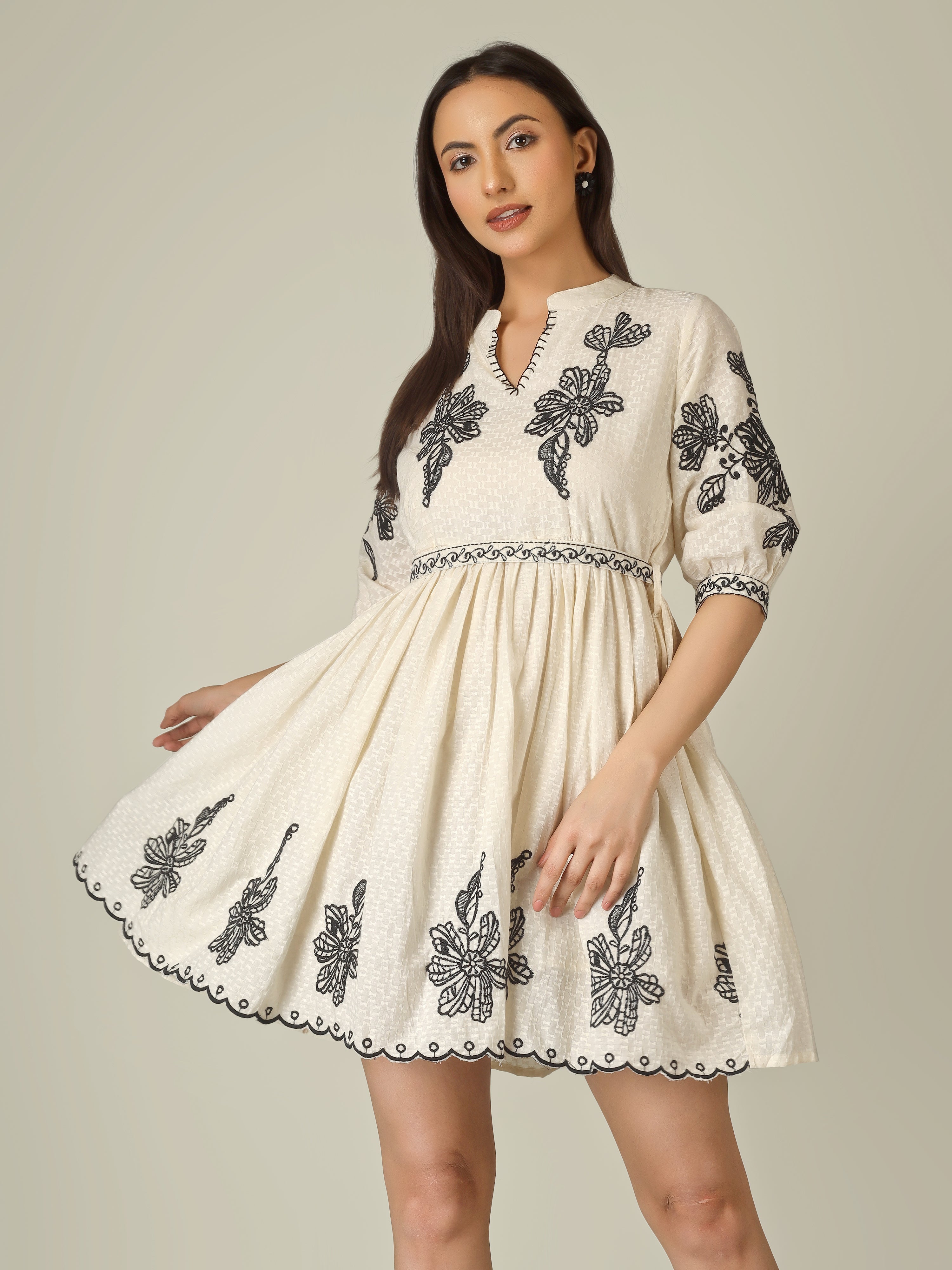 Threaded Noir Kurti