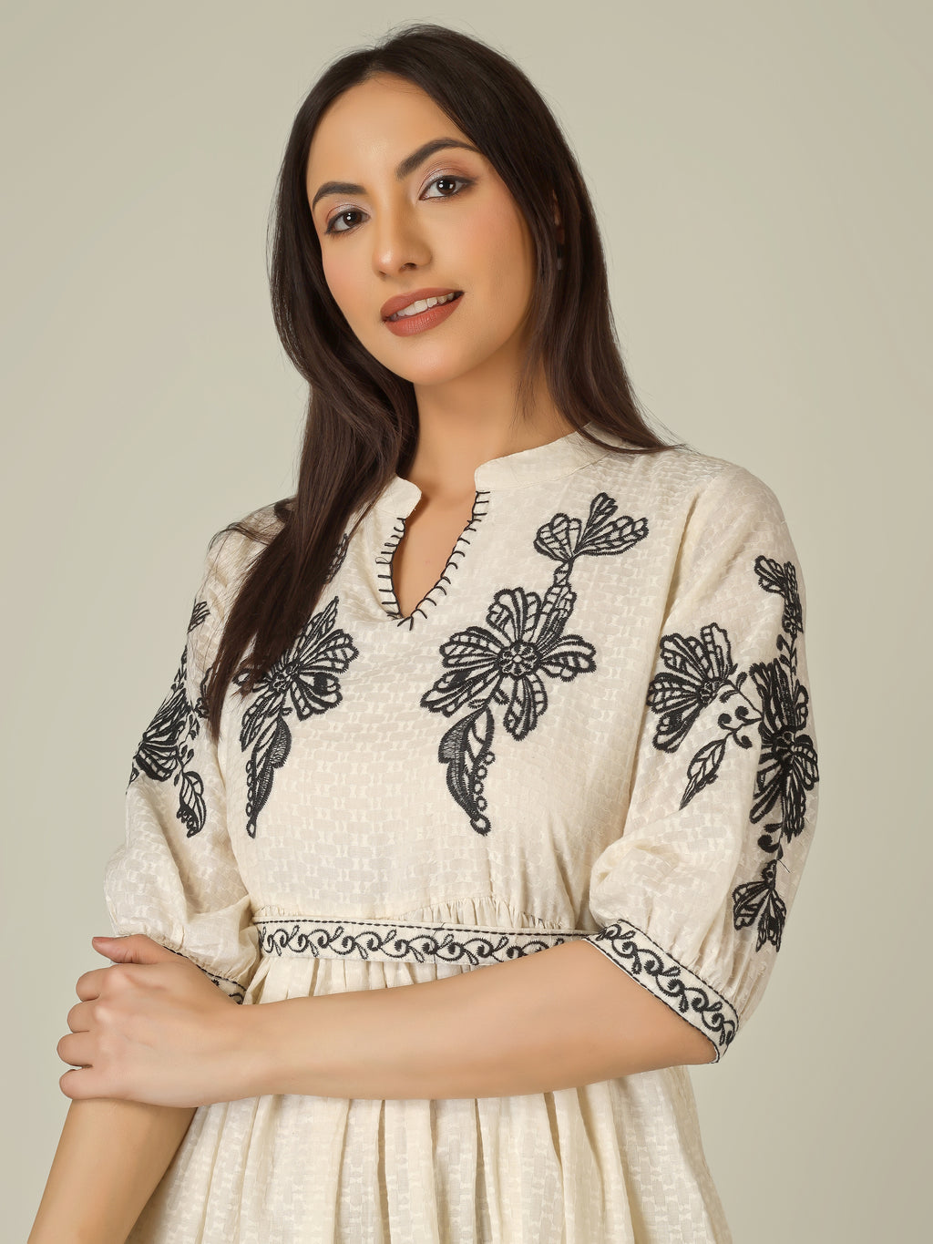 Threaded Noir Kurti